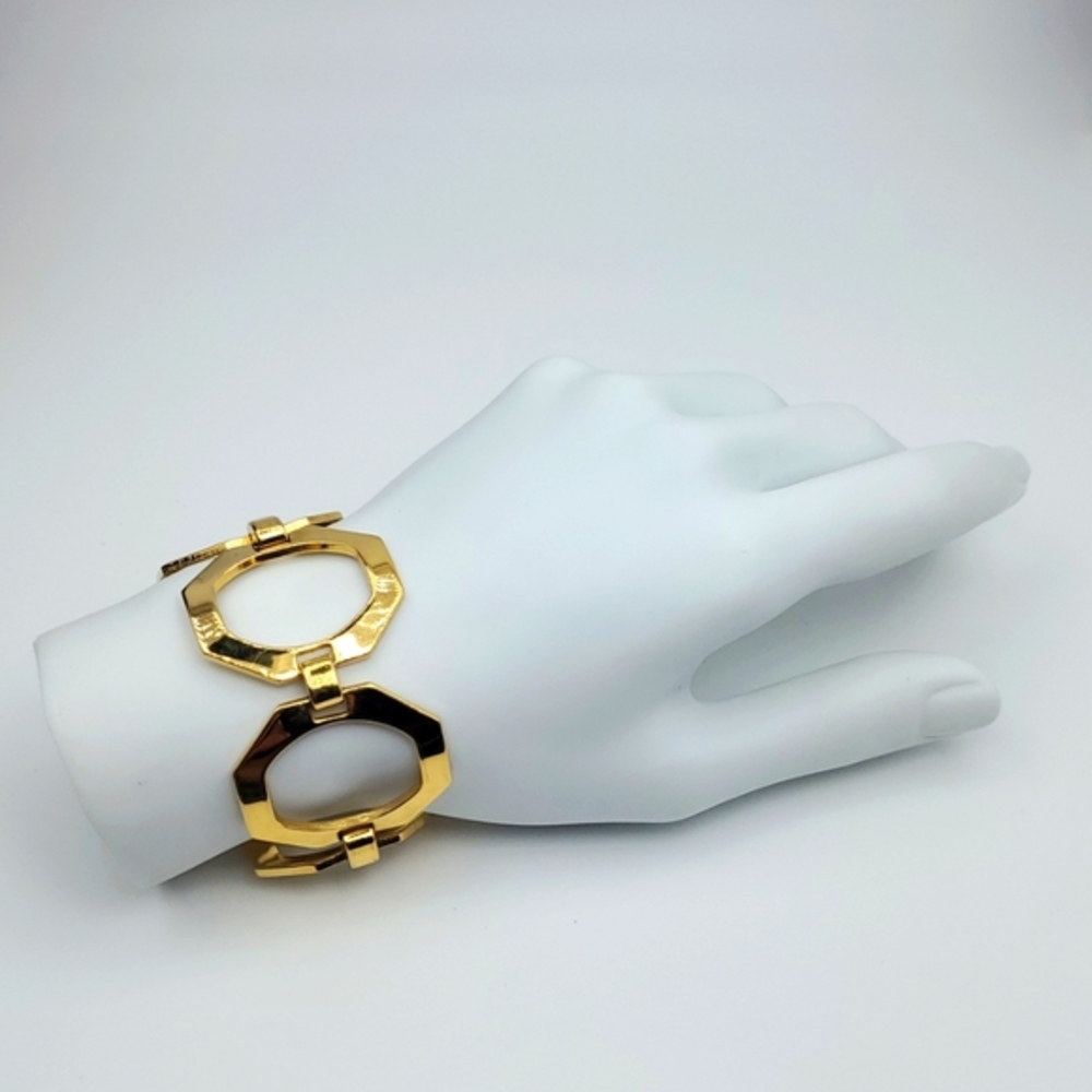 CROWN TRAFARI VINTAGE GOLD BRACELET IN AMAZING CONDITION